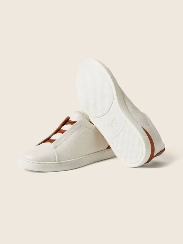 photo_2_2026-05-15_16-58-01 BASKETS TRIPLE STITCH™ EN CUIR DE CERF BLANC CASSÉ