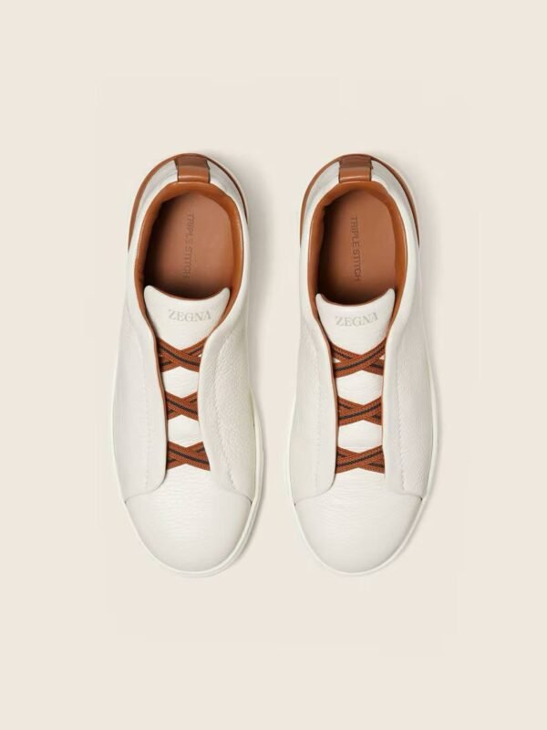 photo_4_2026-05-15_16-58-01 BASKETS TRIPLE STITCH™ EN CUIR DE CERF BLANC CASSÉ