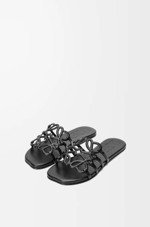 Petal Anagram slide in calfskin