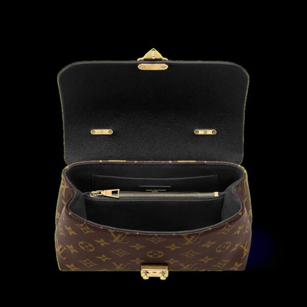 5895340044447322158_121 Sac Madeleine BB